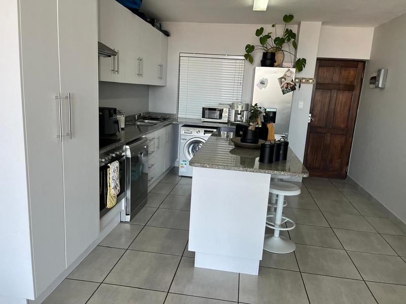 To Let 2 Bedroom Property for Rent in Island View Western Cape